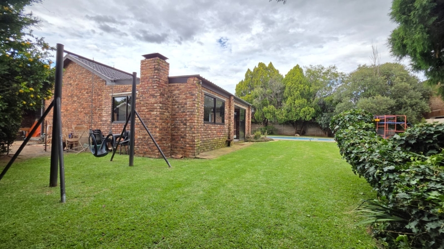 3 Bedroom Property for Sale in La Hoff North West